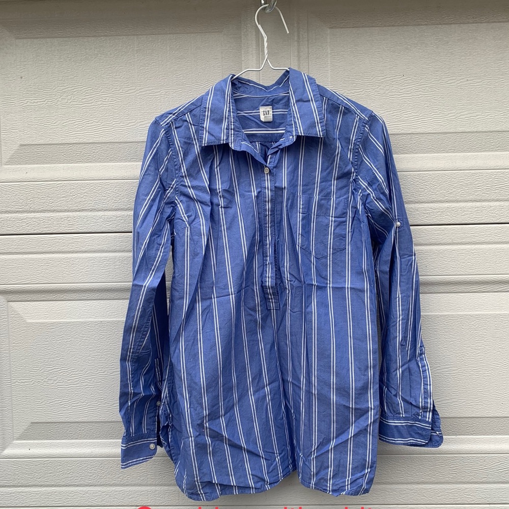 Gap dress shirt-Size XS